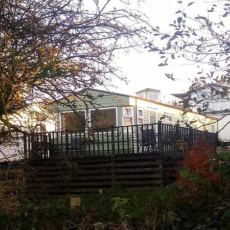 Delightful 3 Bedroom Holiday Home With Balcony Overlooking Fields And A Stream Gisburn Bagian luar foto